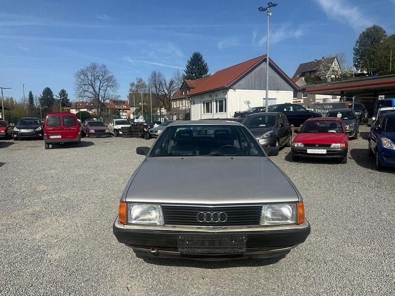 Gebraucht Audi 100 116 PS (85 kW) 1986 Silber Limousine