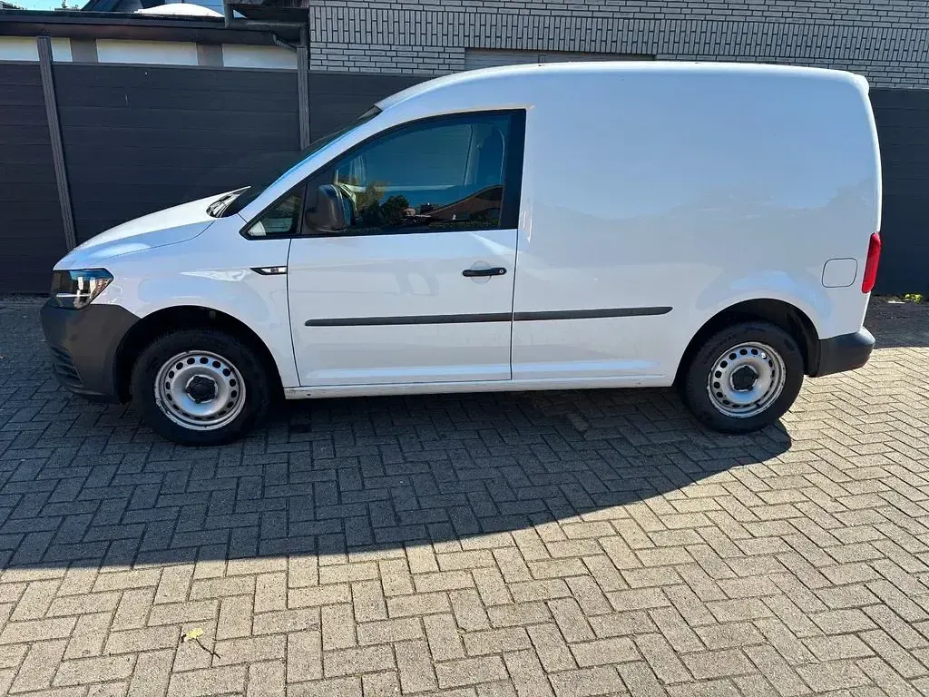 Usata VW Caddy 102 CV (75 kW) 2018 Bianco Monovolume