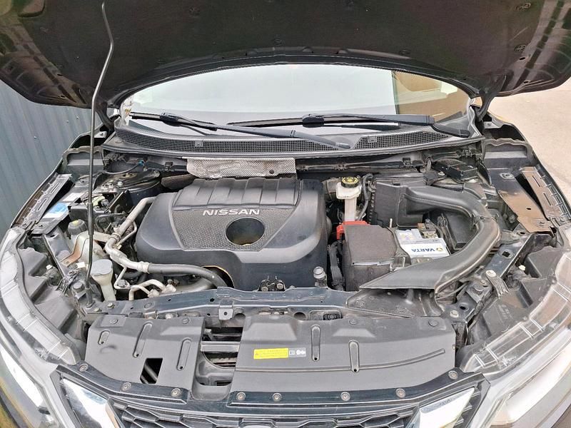 Schwarz Gebraucht 2018 Nissan Qashqai SUV | 12.999 € (Fairer Preis) - Bild 1/4