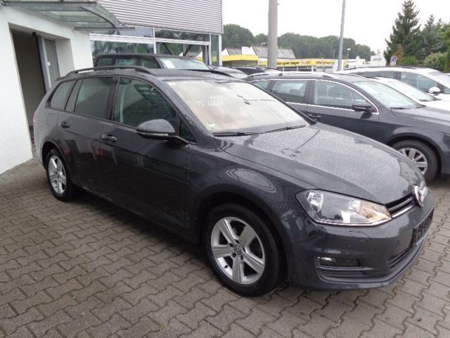 Gebraucht VW Golf VII Life 150 PS (110 kW) 2014 Grau Kombi