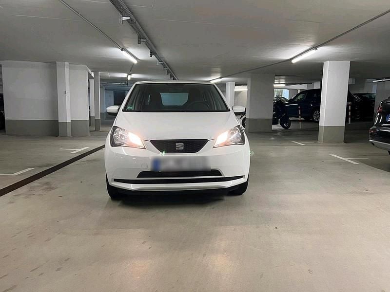 Weiß Gebraucht 2017 Seat Mii Kleinwagen | 4.950 € (Fairer Preis) - Bild 1/4