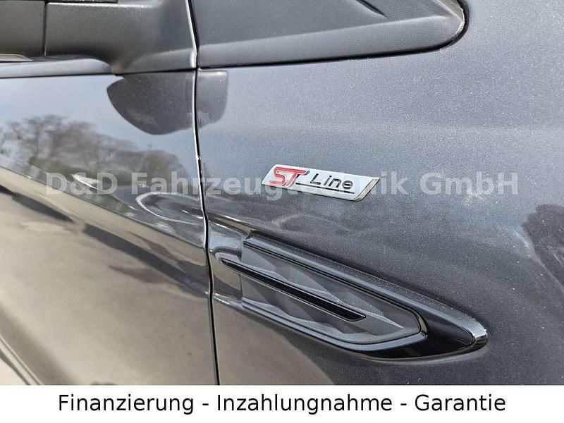 Gebraucht Ford Kuga ST-Line 150 PS (110 kW) 2017 Grau SUV