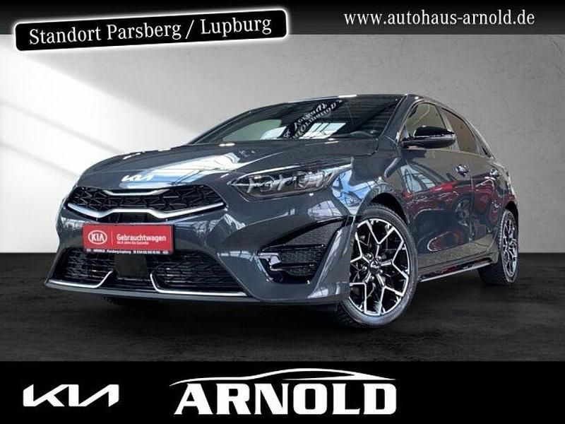 Darkpentametal (metallic) Gebraucht 2023 Kia Ceed Kleinwagen | 25.469 € (Teuer) - Bild 1/4