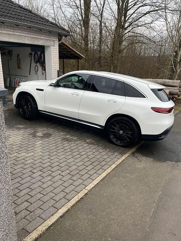 Gebraucht Mercedes EQC400 AMG line 300 kW (408 PS) 2020 Weiß SUV