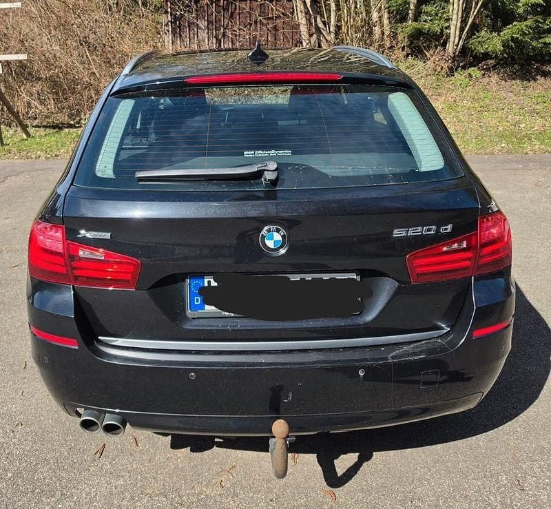 Gebraucht BMW 520 184 PS (135 kW) 2014 Schwarz Kombi
