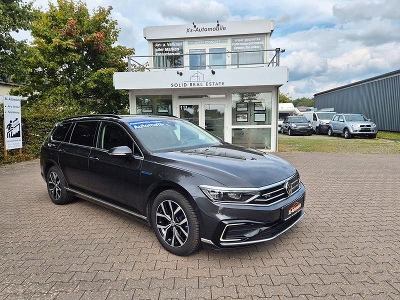 Grau Gebraucht 2020 VW Passat GTE Kombi | 16.499 € (Guter Preis) - Bild 1/4