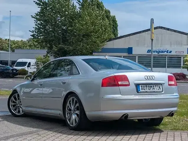 Gebraucht Audi A8 Sport 334 PS (245 kW) 2004 Grau (metallic) Limousine