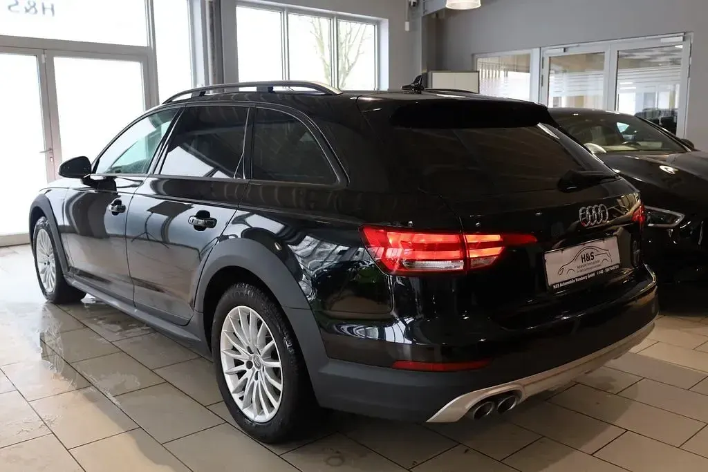 Gebraucht Audi A4 Allroad Basis 190 PS (139 kW) 2018 Brillantschwarz Kombi