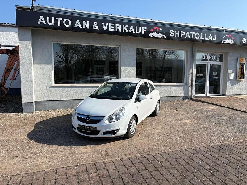 Gebraucht Opel Corsa Selection 80 PS (58 kW) 2009 Casabl/arctic/eisweiss/kaolin Kleinwagen