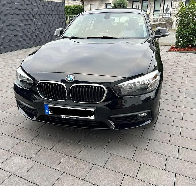 Schwarz Gebraucht 2017 BMW 120 Advantage Kleinwagen | 13.900 € (Guter Preis) - Bild 1/4