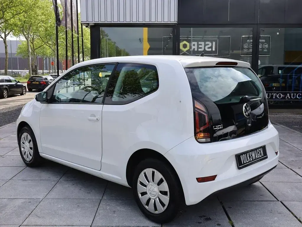 Gebraucht VW up! 65 PS (47 kW) 2021 Weiß Kleinwagen