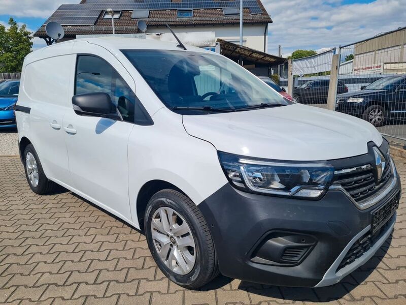 Weiß Gebraucht 2021 Renault Rapid Rapid Extra Abholung | 14.900 € - Bild 1/4