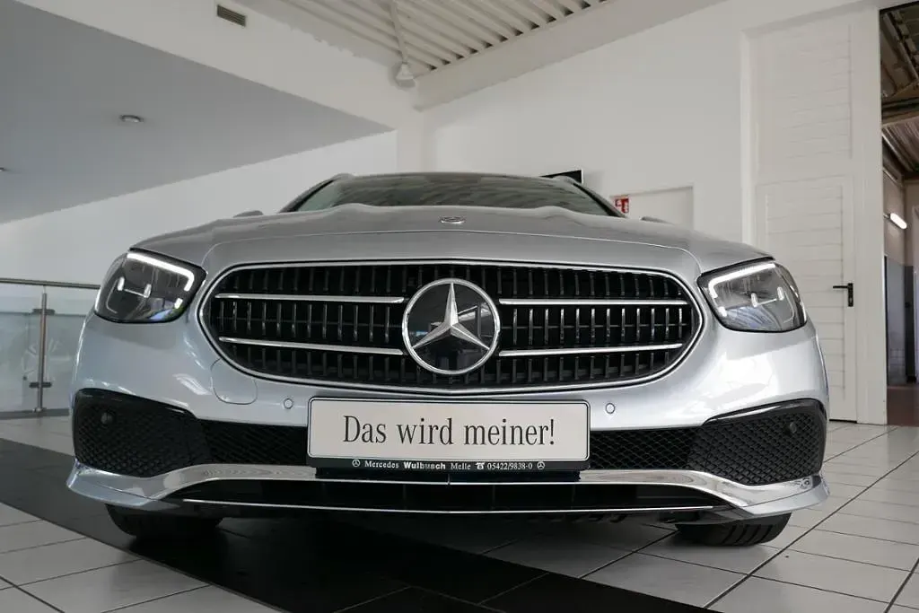 Gebraucht Mercedes E200 Avantgarde 160 PS (117 kW) 2020 Silber Kombi