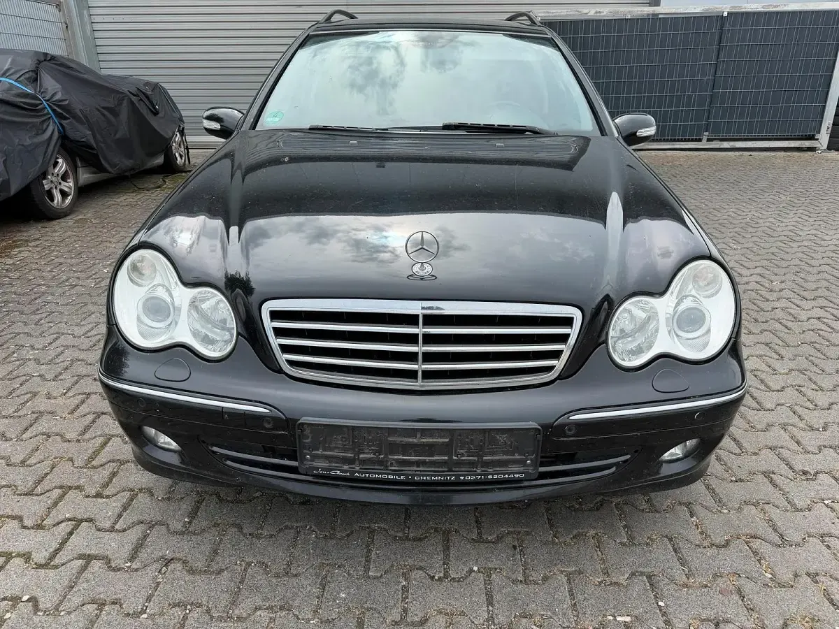 Gebraucht Mercedes C220 150 PS (110 kW) 2006 Schwarz Kombi
