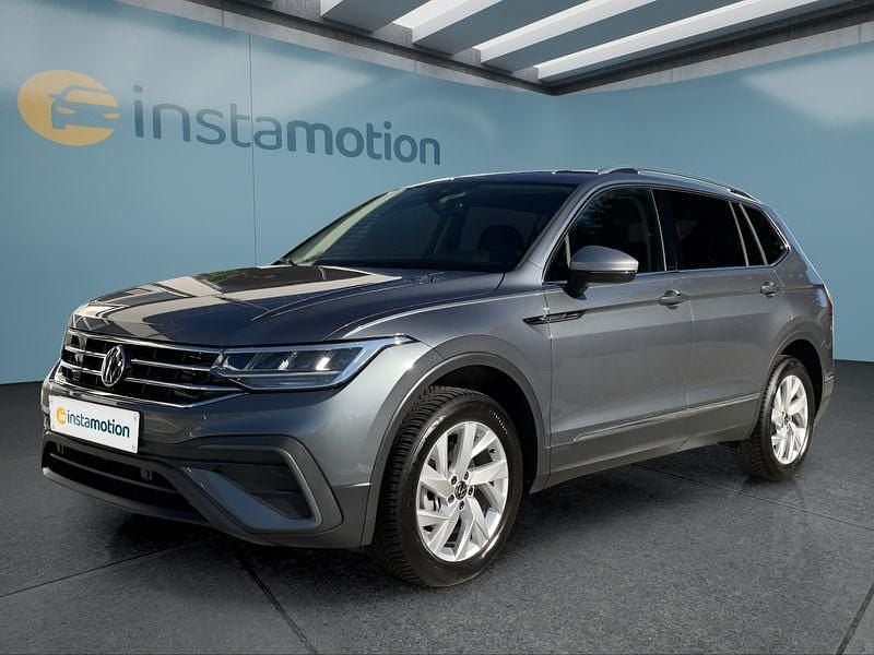 Grau Gebraucht 2024 VW Tiguan SUV | 34.599 € (Fairer Preis) - Bild 1/4