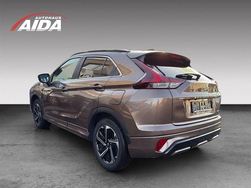 Gebraucht Mitsubishi Eclipse Cross Plus 188 PS (138 kW) 2022 Braun SUV