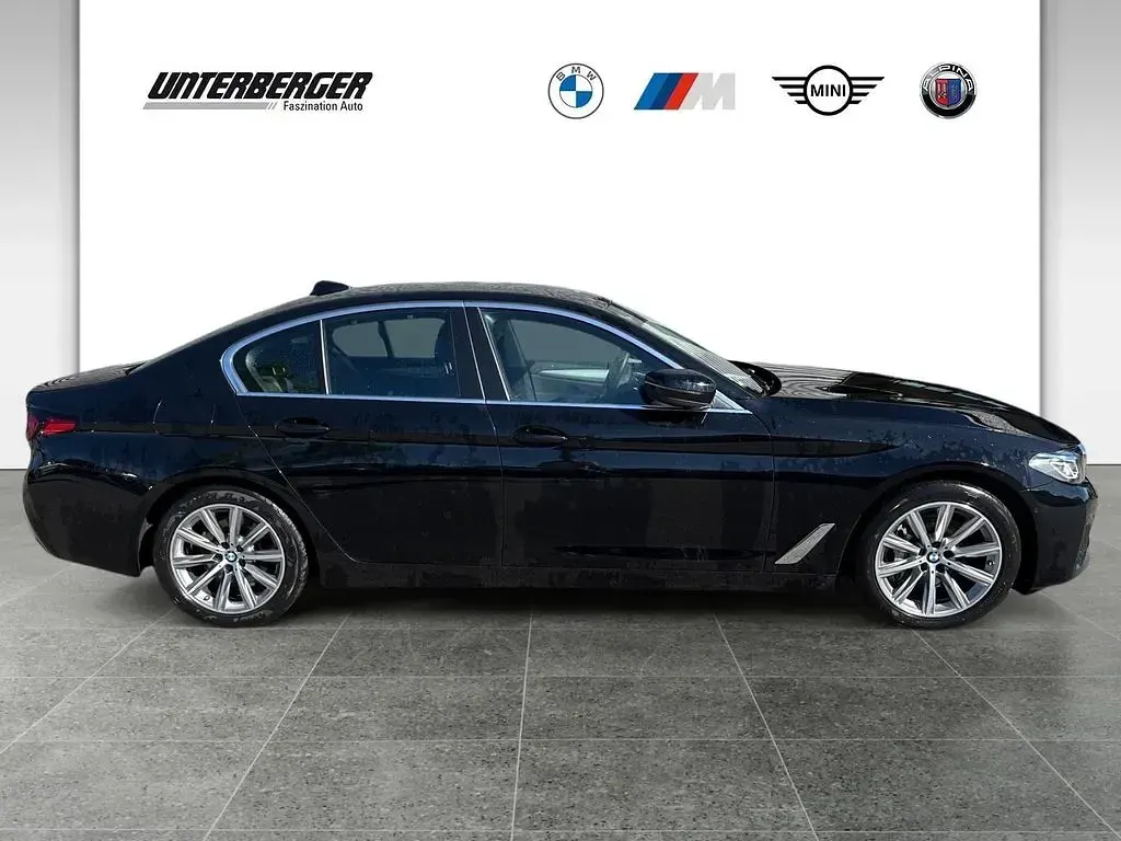 Gebraucht BMW 540 Performance 333 PS (244 kW) 2023 Schwarz Limousine