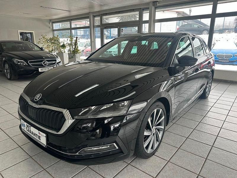 Schwarz Gebraucht 2020 Skoda Octavia First Edition Kombi | 20.999 € (Fairer Preis) - Bild 1/4