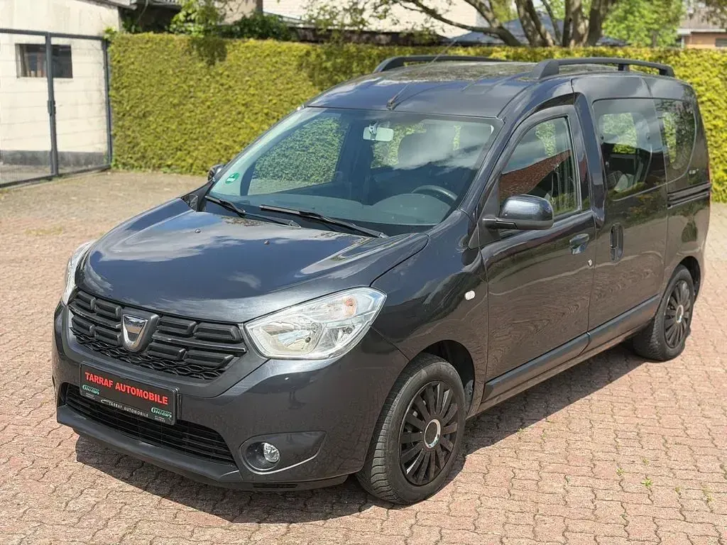 Gebraucht Dacia Dokker 102 PS (75 kW) 2018 Grau Van / Kleinbus
