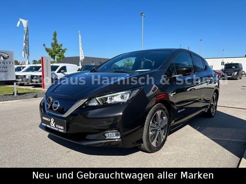 Gebraucht Nissan Leaf Tekna 89 kW (122 PS) 2020 Black (m) Kleinwagen