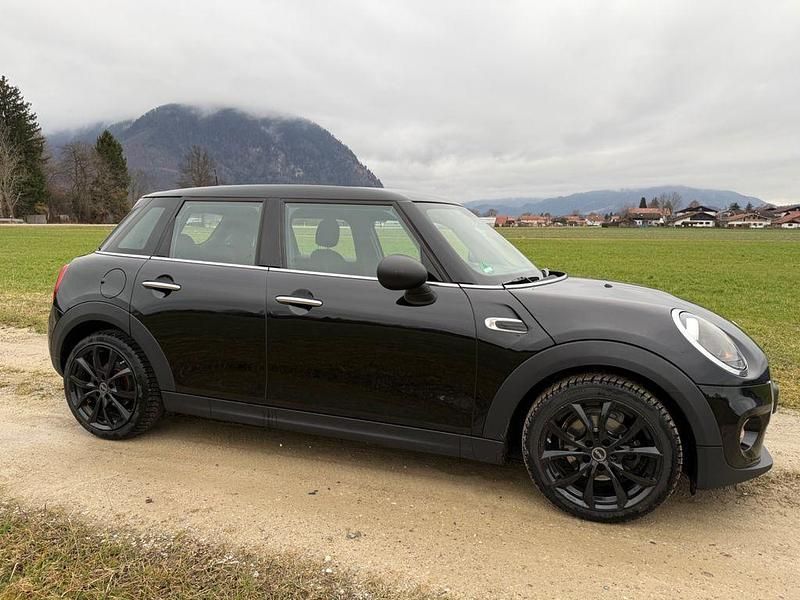 Gebraucht Mini ONE 102 PS (75 kW) 2018 Schwarz Kleinwagen
