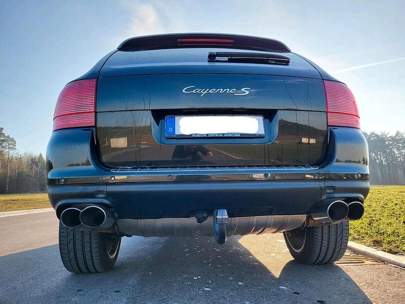 Schwarz Gebraucht 2006 Porsche Cayenne S SUV | 11.500 € (Etwas zu teuer) - Bild 1/4