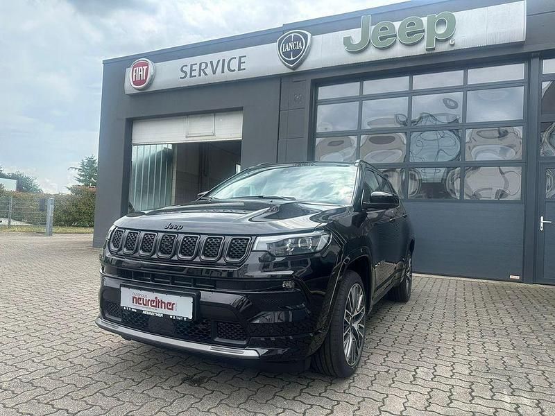 Schwarz Neu 2025 Jeep Compass Summit SUV | 38.690 € (Fairer Preis) - Bild 1/4