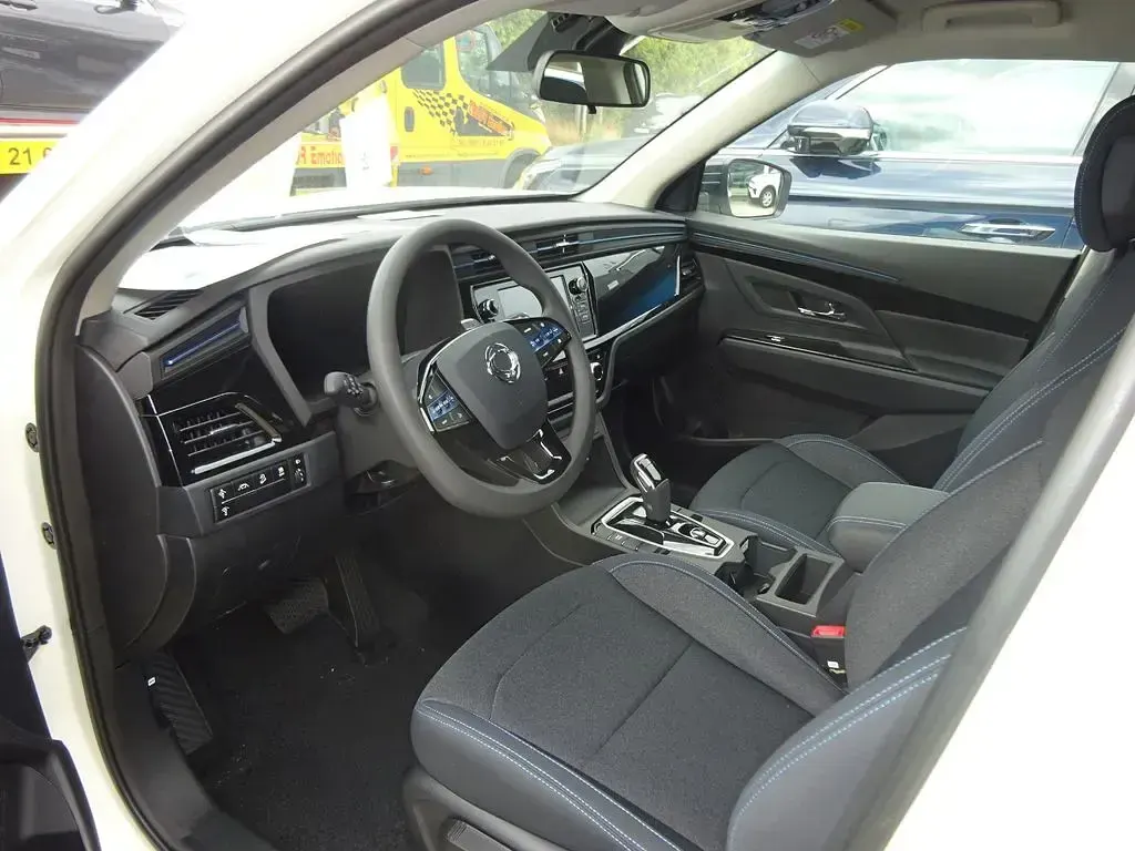 Gebraucht SsangYong Korando 139 kW (190 PS) 2024 Weiß SUV