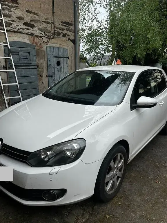 Second-hand VW Golf VI Trendline 80 CP (58 kW) 2009 Alb Hatchback