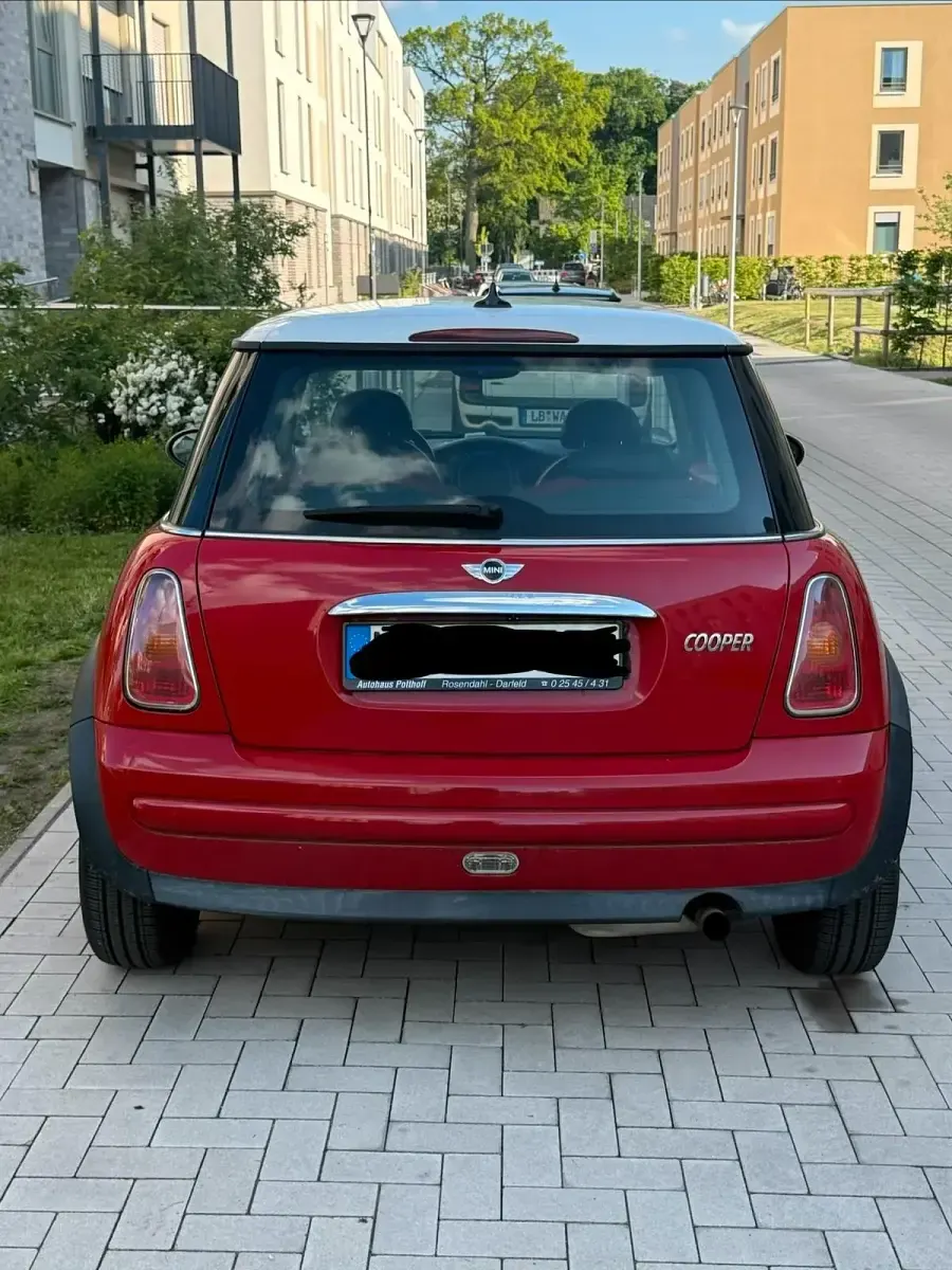 Używany Mini Cooper 116 KM (85 kW) 2003 Czerwony Hatchback