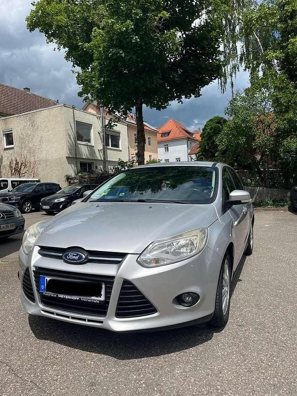 Gebraucht Ford Focus Titanium 116 PS (85 kW) 2013 Silber Kombi
