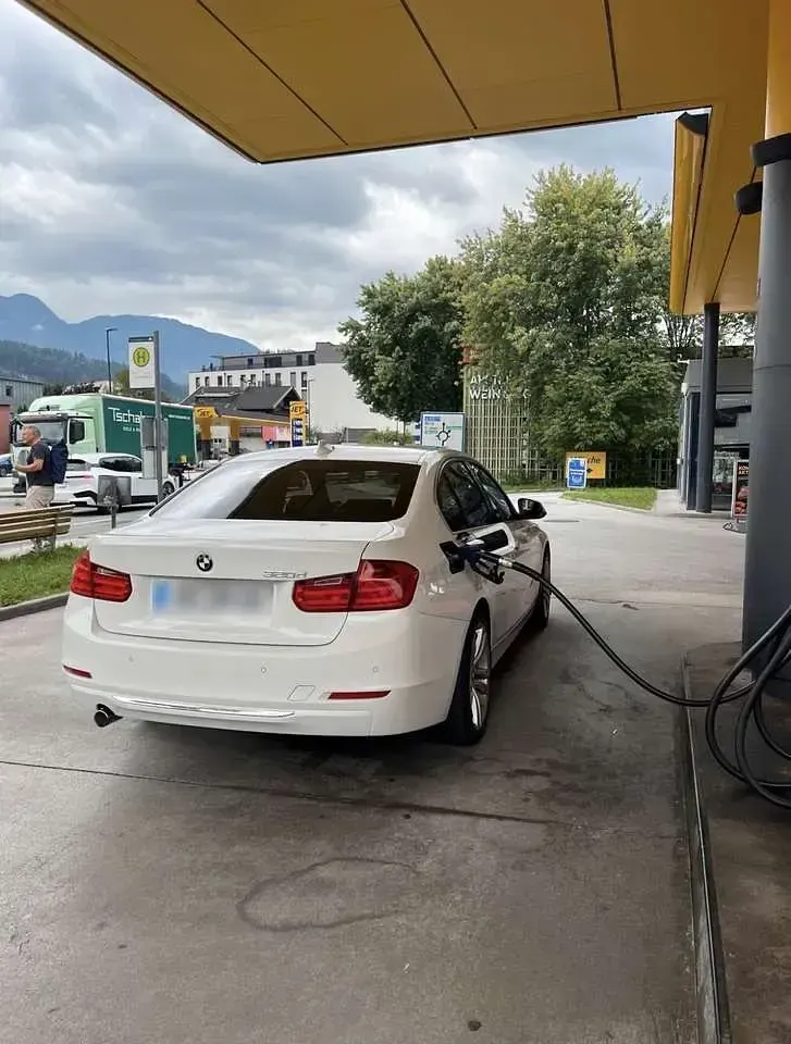 Gebraucht BMW 320 Luxury Line 184 PS (135 kW) 2014 Limousine