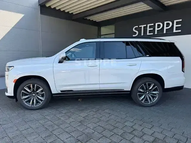 Gebraucht Cadillac Escalade 426 PS (313 kW) 2025 Crystal white SUV