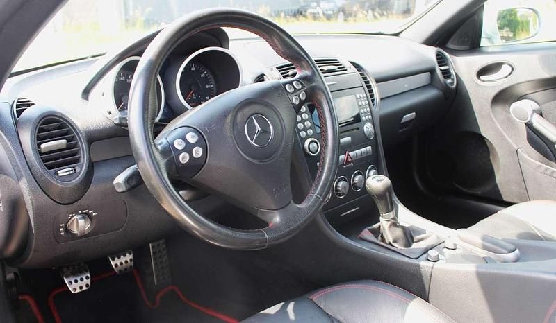 Gebraucht Mercedes SLK200 163 PS (119 kW) 2008 Silber Cabrio