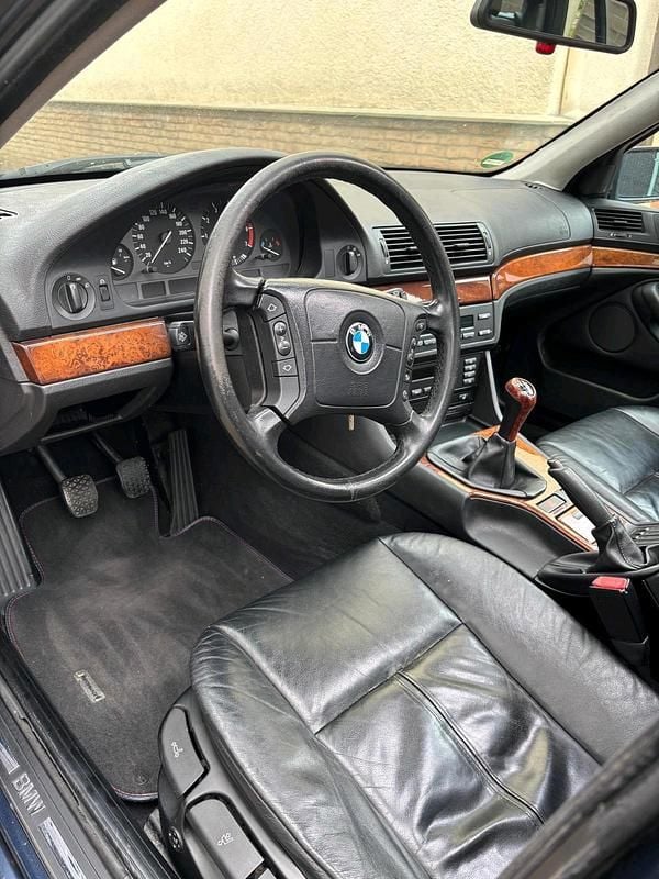 Gebraucht BMW 525 192 PS (141 kW) 2001 Andere farben Kombi