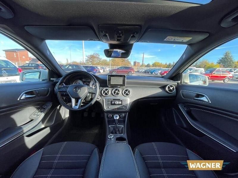 Gebraucht Mercedes A200 136 PS (100 kW) 2014 Weiß Limousine