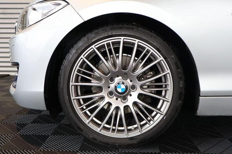 Gebraucht BMW 220 Sport Line 190 PS (139 kW) 2016 Silber Cabrio