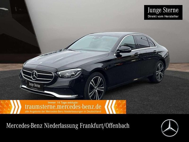 Schwarz Gebraucht 2022 Mercedes E200 Avantgarde Limousine | 42.990 € (Teuer) - Bild 1/3