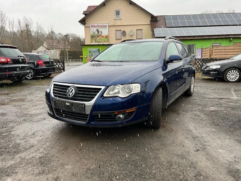 Blau Gebraucht 2006 VW Passat Trendline Kombi | 1.600 € (Guter Preis) - Bild 1/4
