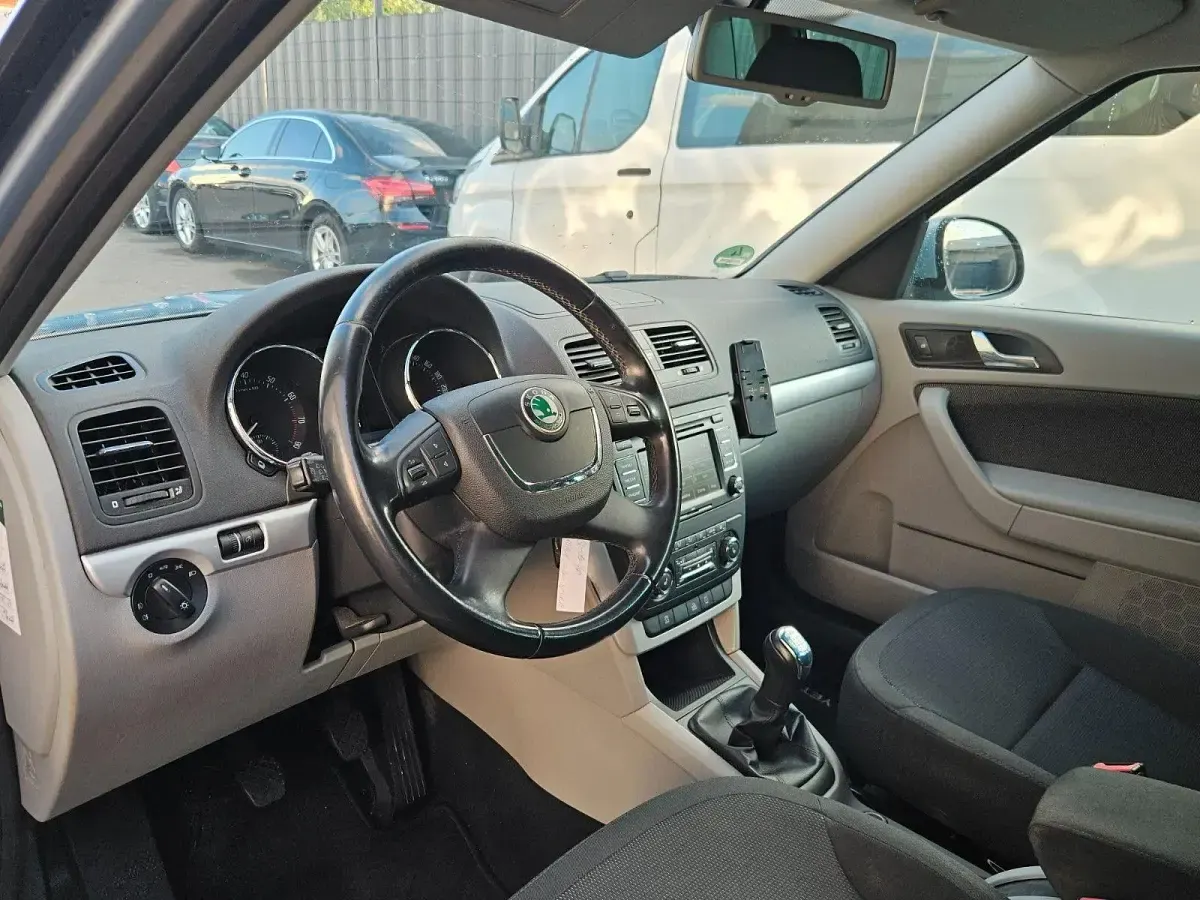Gebraucht Skoda Yeti Plus Edition 160 PS (117 kW) 2010 Blau SUV