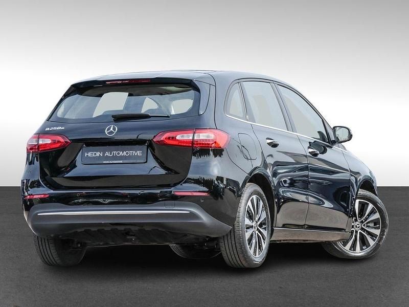 Gebraucht Mercedes B250e Style 218 PS (160 kW) 2022 Schwarz Kleinwagen