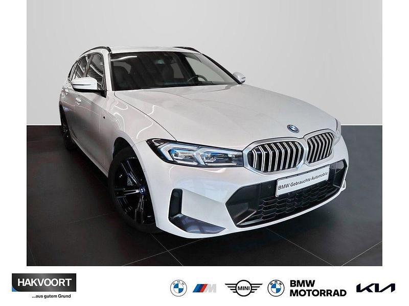 Weiß Gebraucht 2023 BMW 330e Performance Limousine | 33.370 € (Fairer Preis) - Bild 1/4