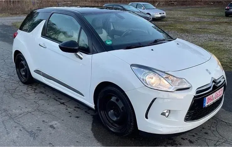 Gebraucht Citroën DS3 So Chic 120 PS (88 kW) 2011 Weiß Kleinwagen