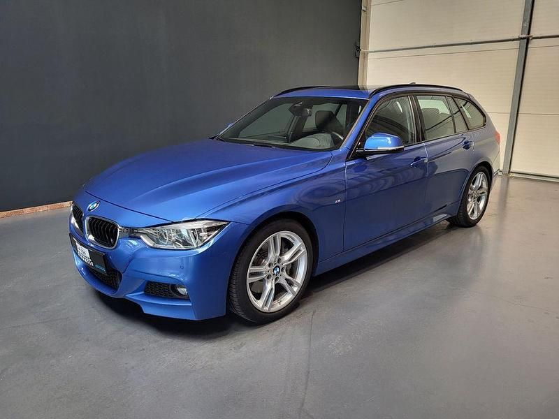 Estorilblau ii Gebraucht 2017 BMW 340 M Sport Kombi | 33.950 € (Teuer) - Bild 1/4