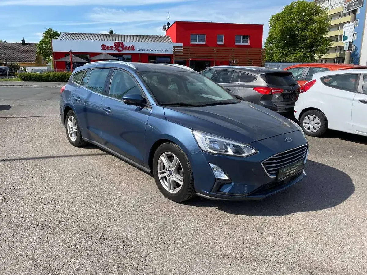 Gebraucht Ford Focus Active X 125 PS (91 kW) 2020 Grau Kombi