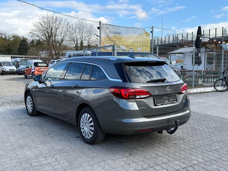 Gebraucht Opel Astra Dynamic 125 PS (91 kW) 2017 Grau Kombi