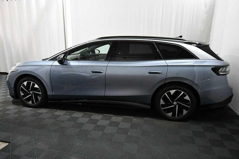 Gebraucht VW ID.7 Pro 210 kW (286 PS) 2024 Blau Kombi