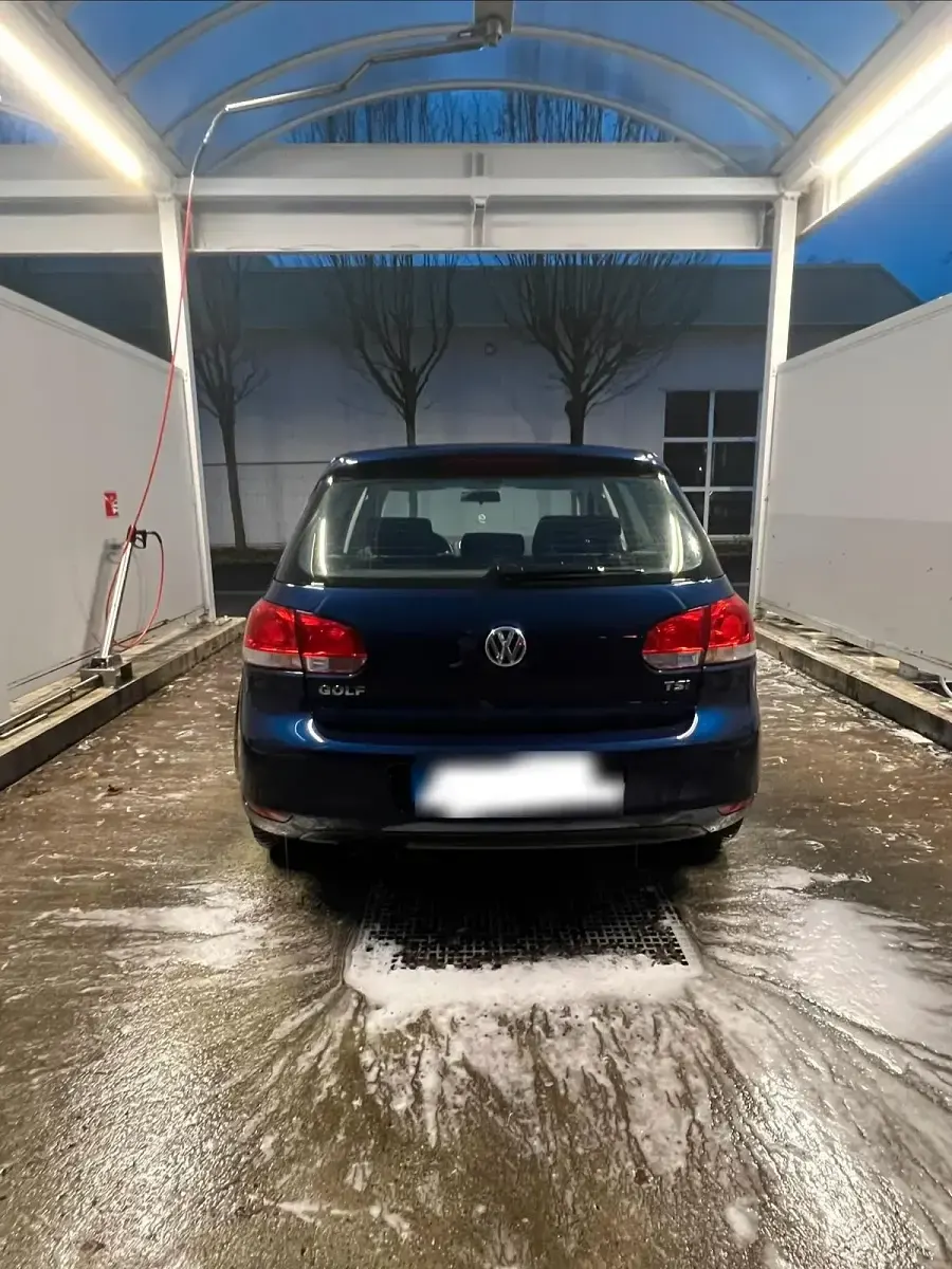 Usata VW Golf VI 122 CV (89 kW) 2009 Andere farben Utilitaria