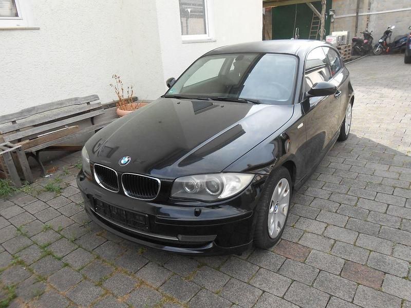 Schwarz Gebraucht 2007 BMW 118 Performance Kleinwagen | 2.898 € (Superpreis) - Bild 1/4