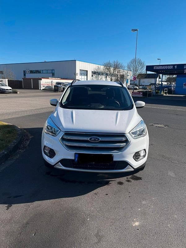 Weiß Gebraucht 2016 Ford Escape SUV | 14.990 € - Bild 1/4